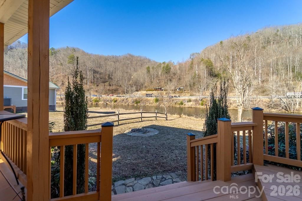 Tuckasegee River Landing - Residential