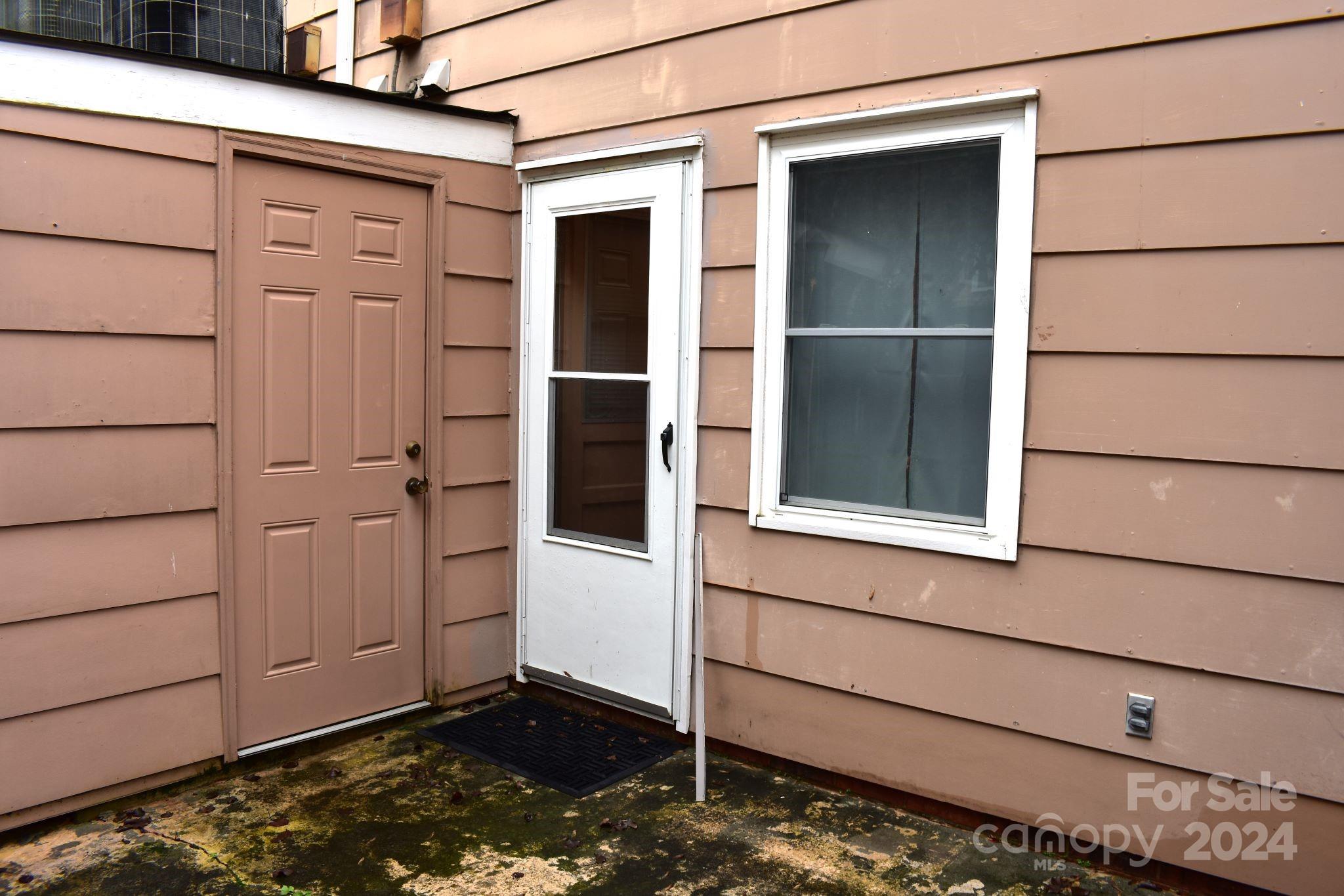 Wiltshire Village - Residential