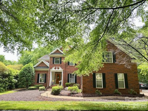 Photo of 16017 Chiltern Lane, Huntersville, NC 28078 (MLS # 4378019)