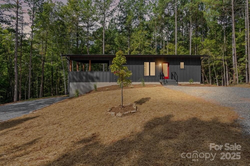 203 Golden Creek Ridge