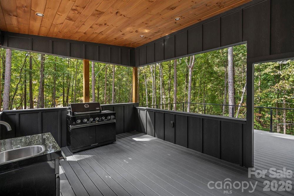 Tongass Ridge - Residential