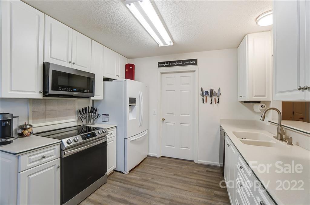 Martin Lakes - Residential