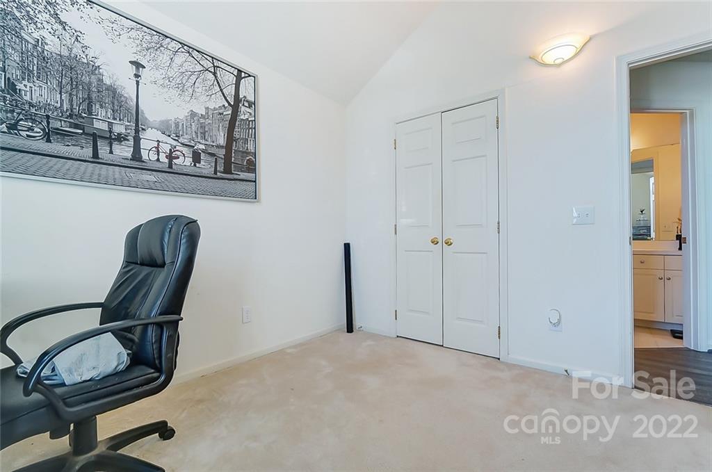 Martin Lakes - Residential