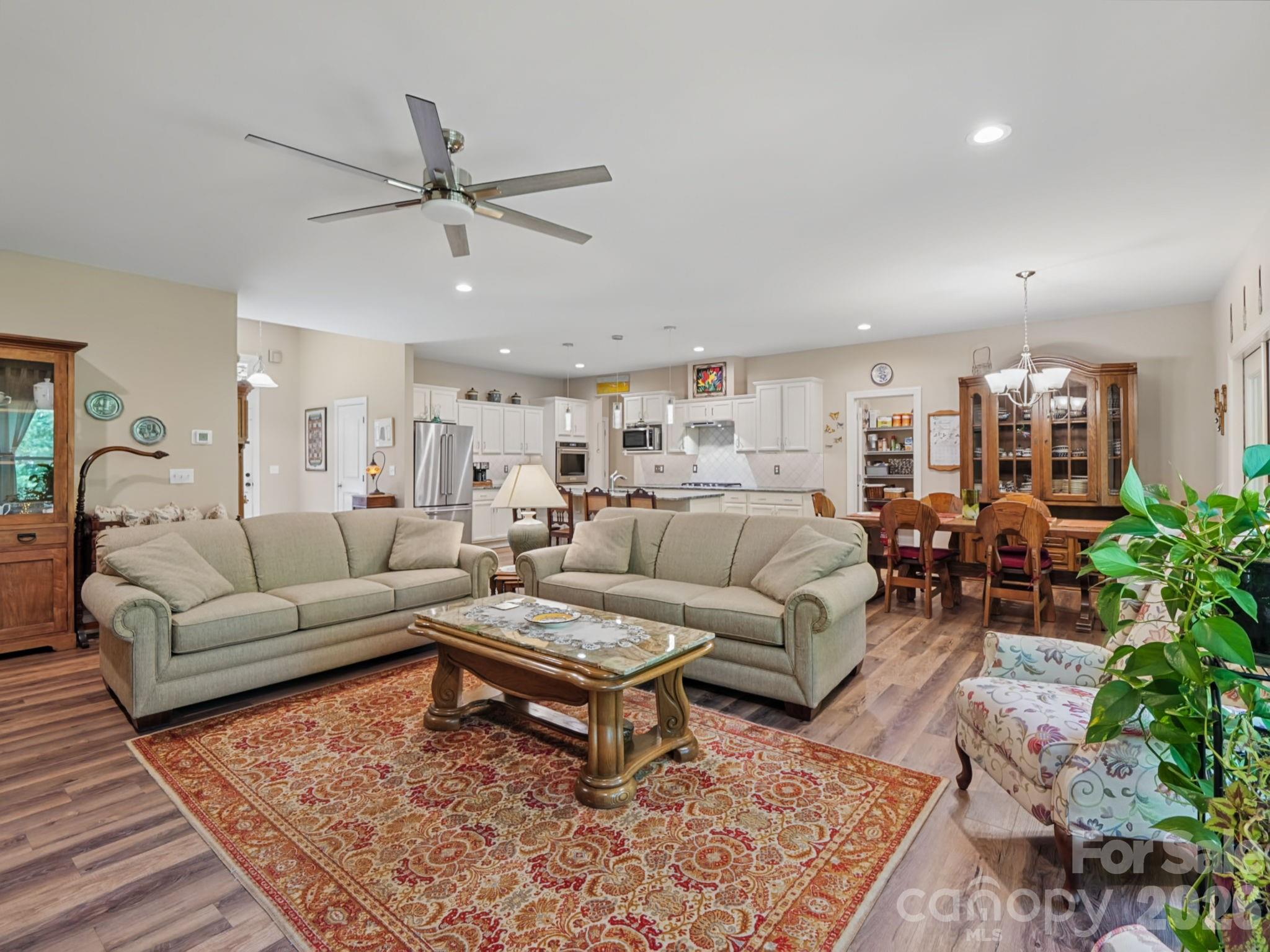 168 Willow Place Circle