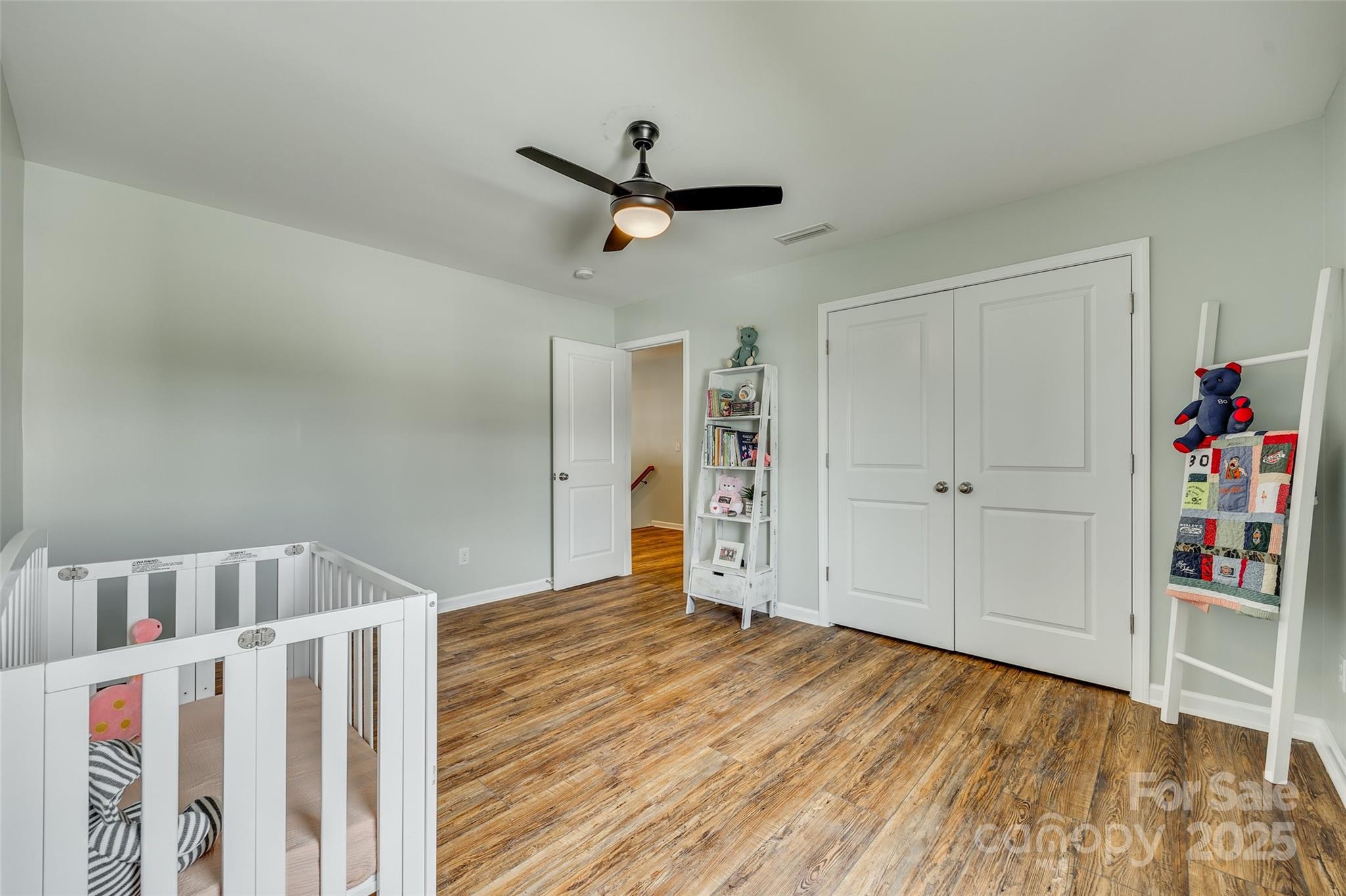 Ellis Pond - Residential