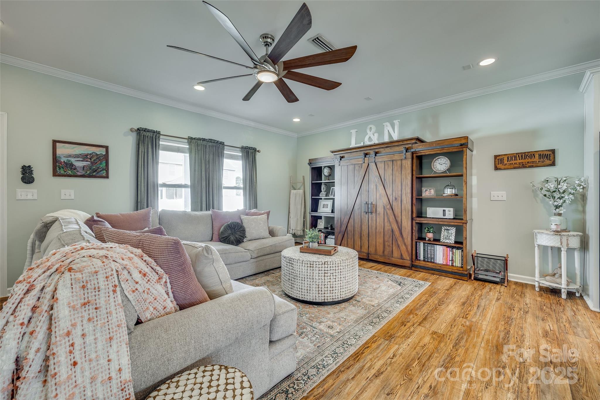 Ellis Pond - Residential