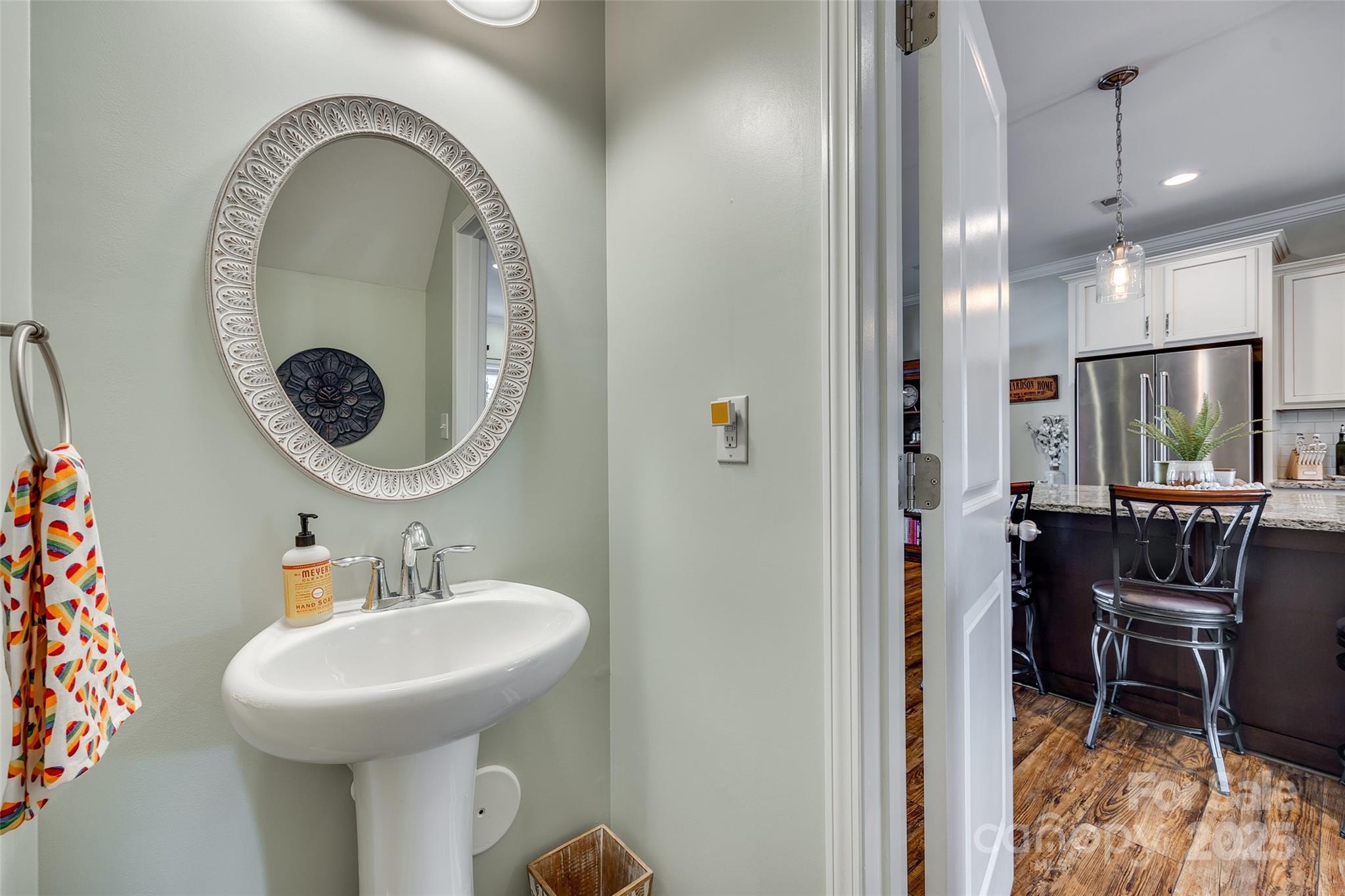 Ellis Pond - Residential