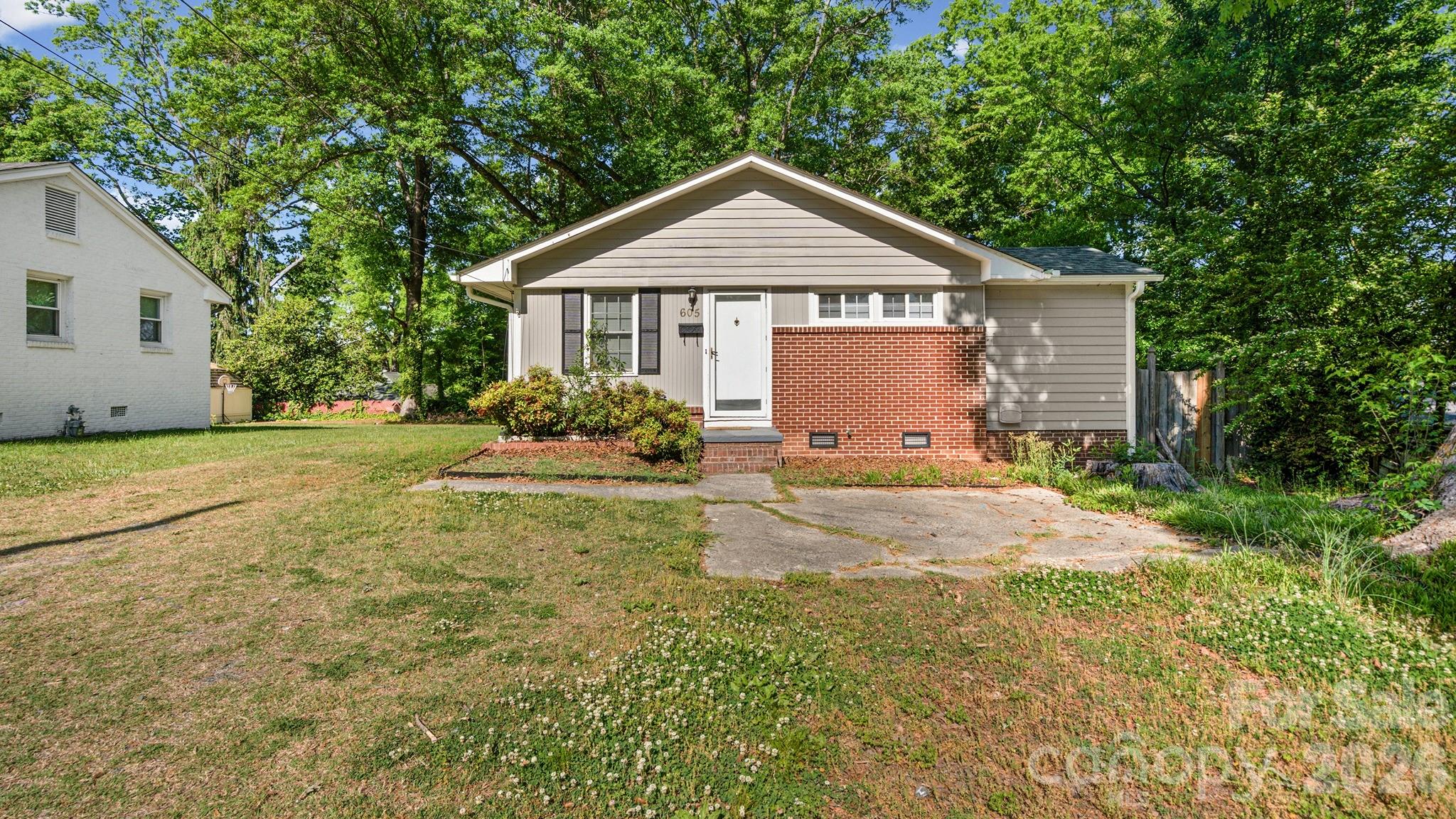 605 Park Terrace