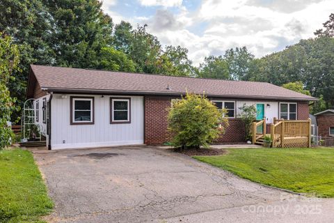 85 Pine Ridge Road Mars Hill NC 28754