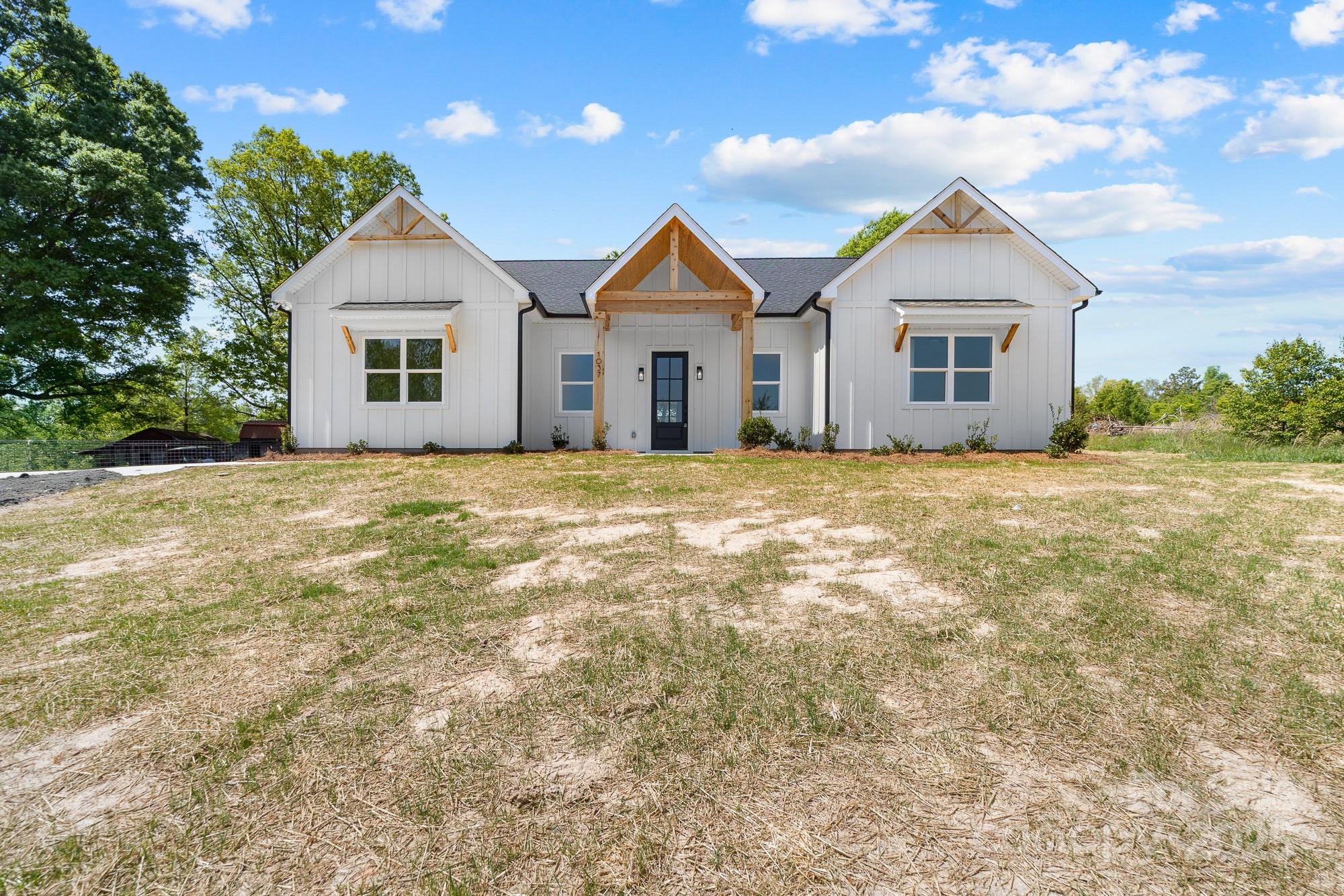 1037 Dameron Road