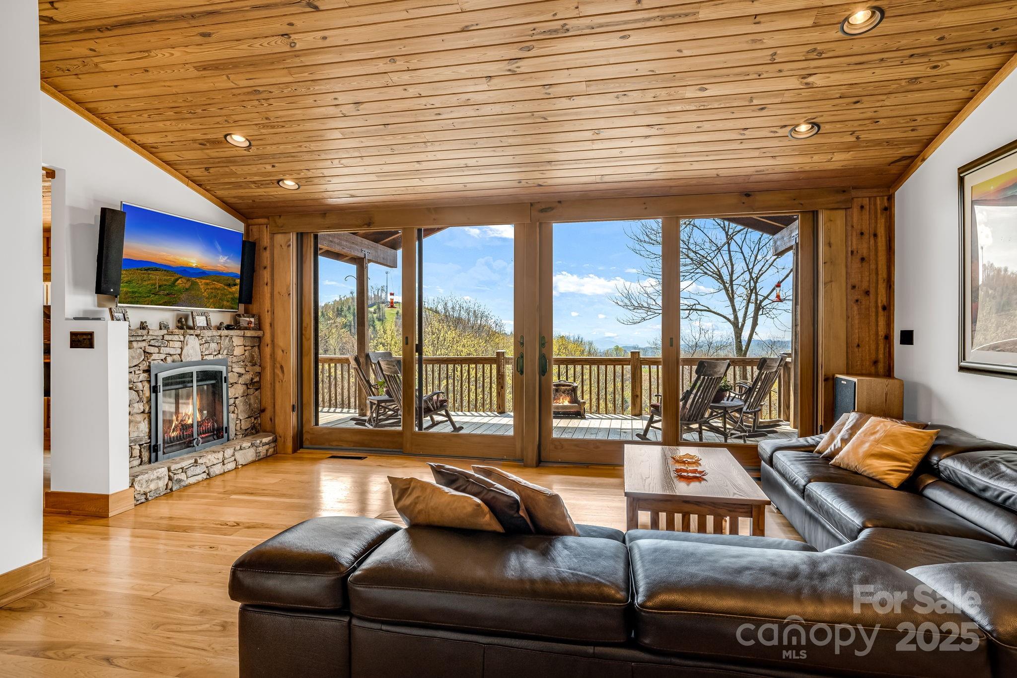 Wolf Laurel - Residential