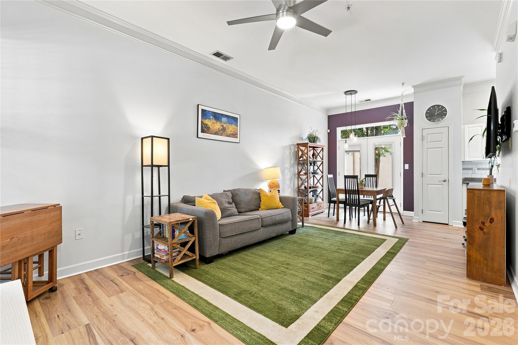 942 Hawthorne Bridge Court