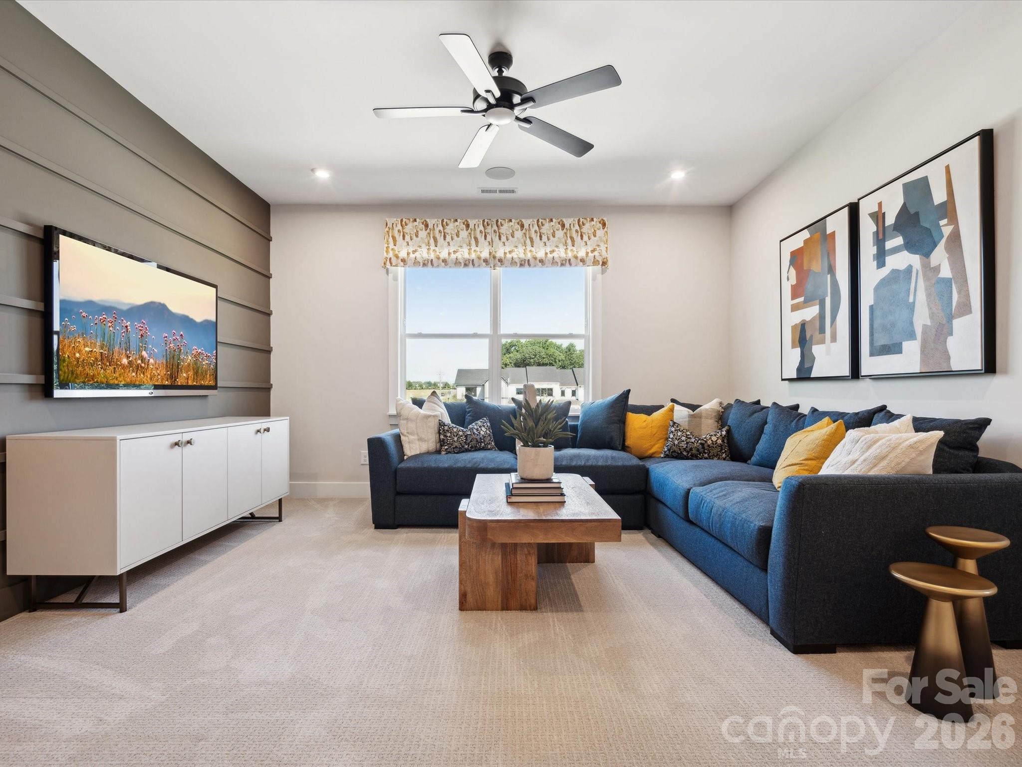 63 Seven Oaks Landing