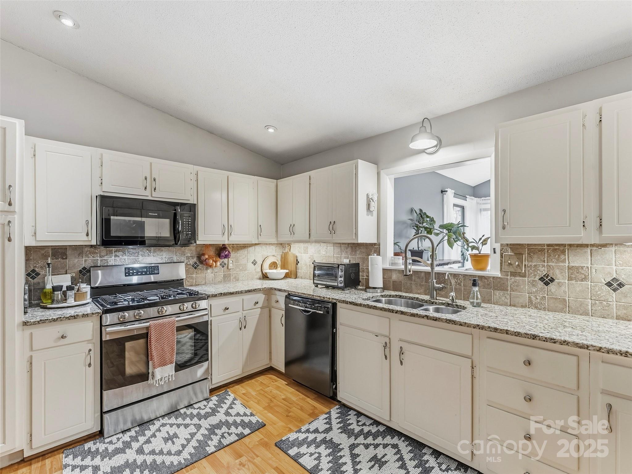 Knob Creek - Residential