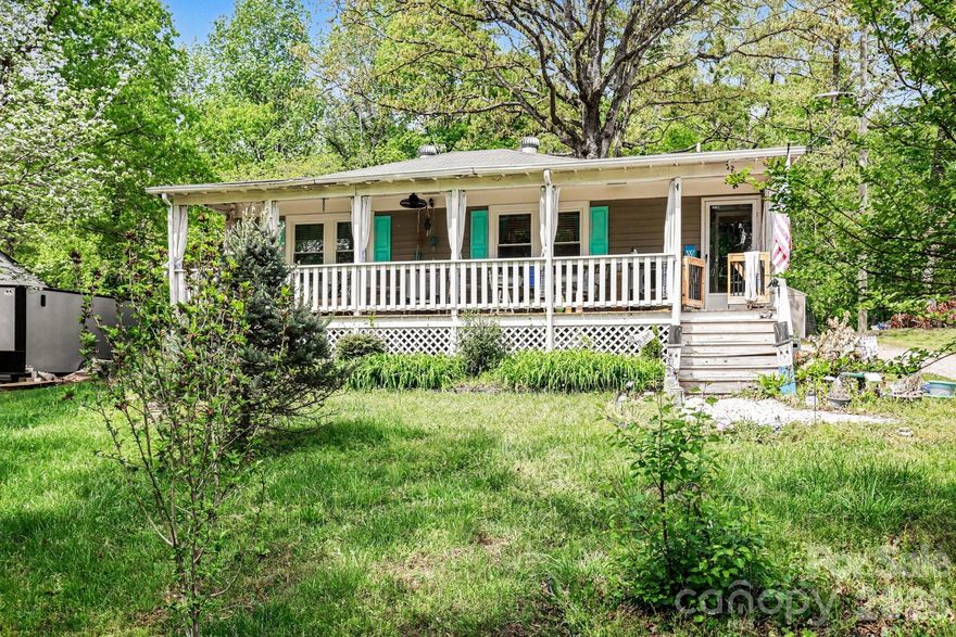 Charming and move in ready, this Kannapolis home offers the perfect blend of comfort and convenience. 403 Oakdale Ave features a bright interior, functional layout, and a spacious yard ideal for outdoor enjoyment. Enjoy the added bonus of two nearby lakes, perfect for fishing, relaxing, and outdoor recreation. Located just minutes from downtown Kannapolis, parks, shopping, and dining, this home delivers both accessibility and a welcoming neighborhood feel.