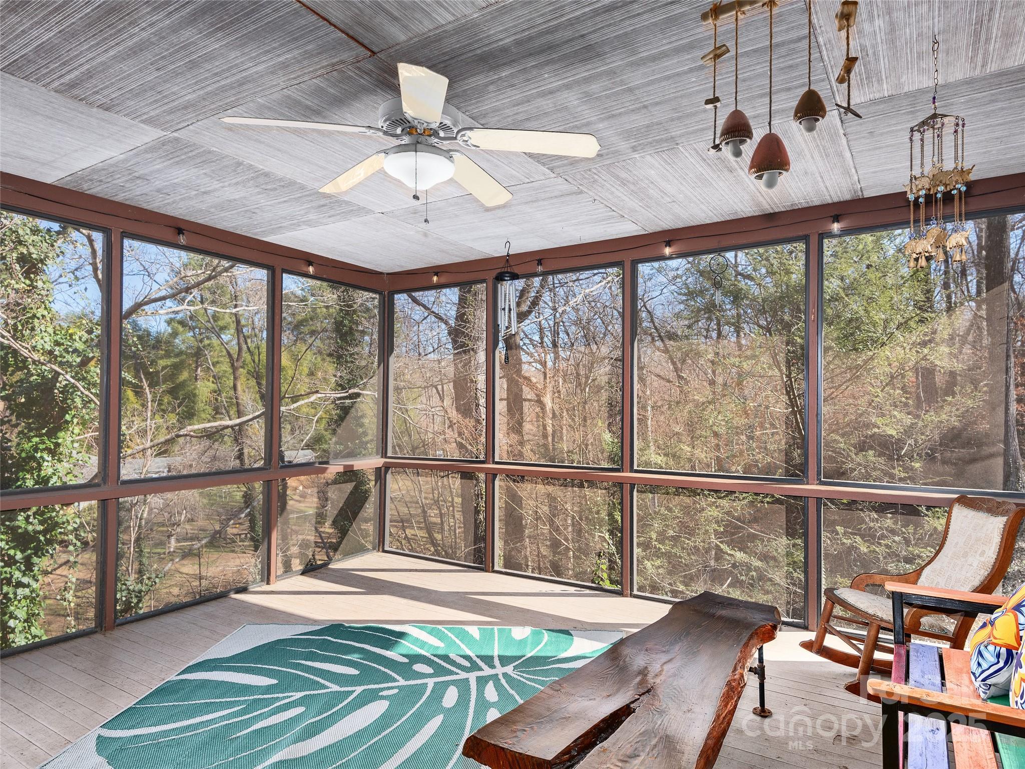 81 Jericho Drive