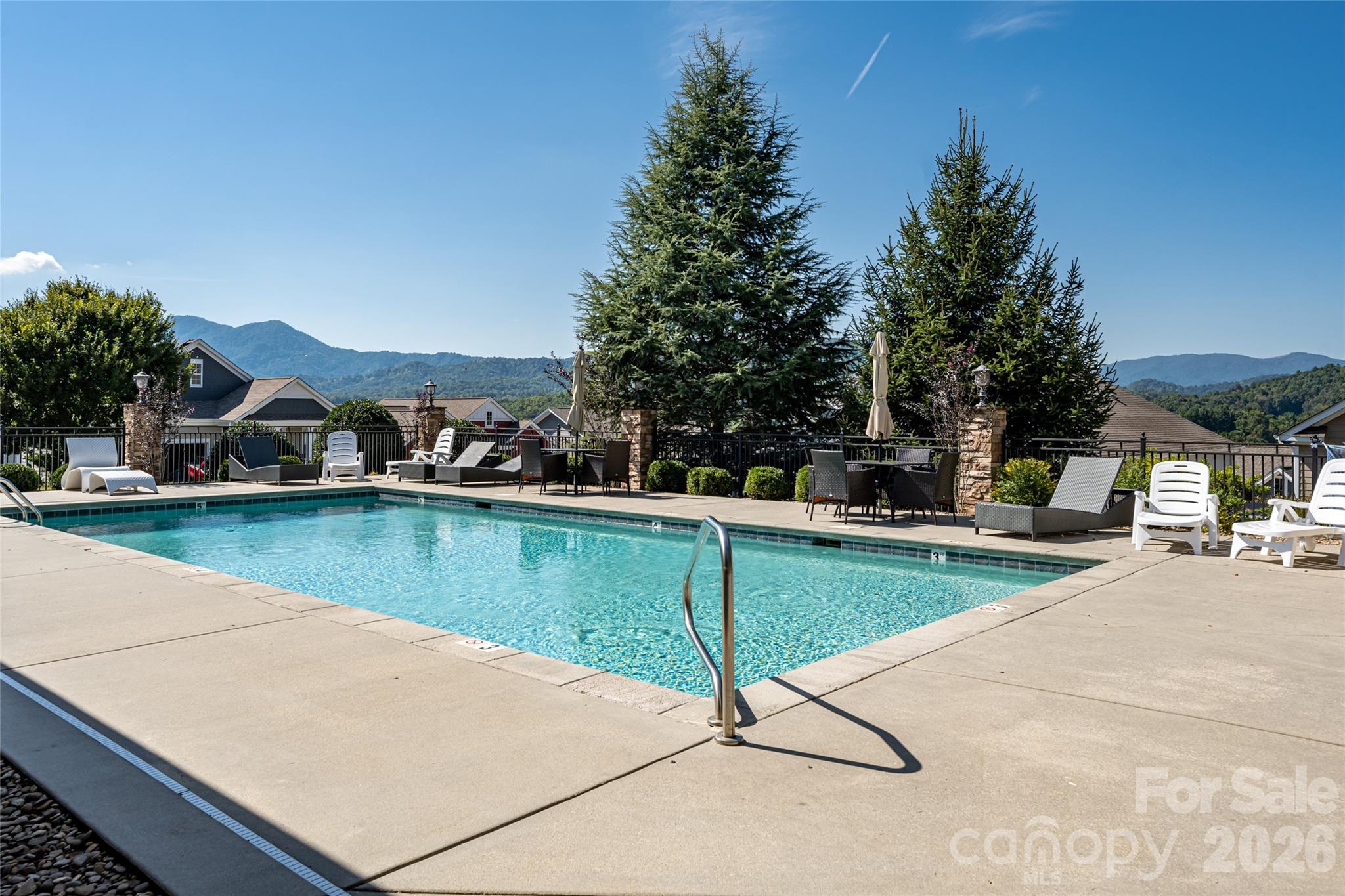 The Views at Rose Hill - Residential