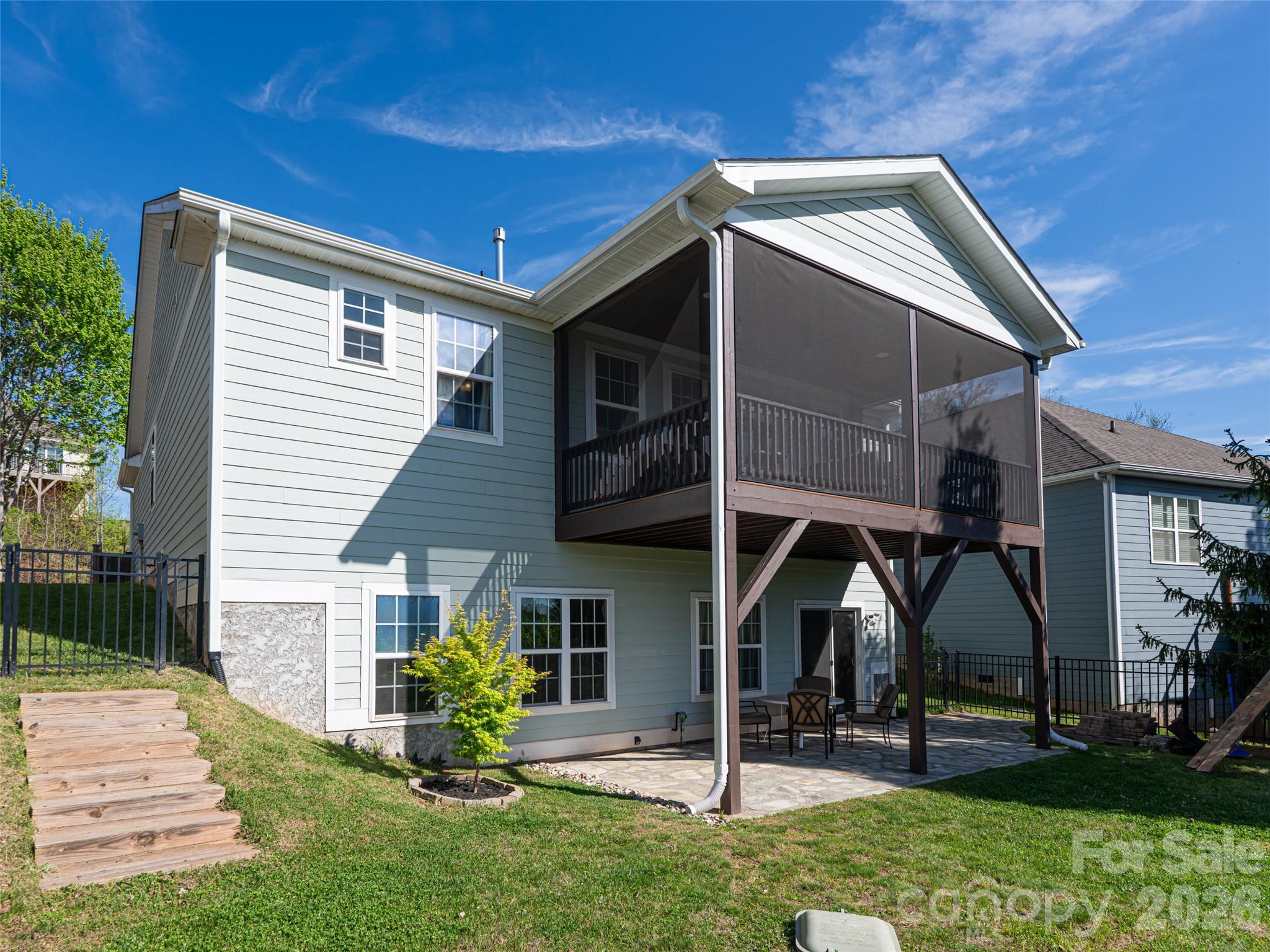 The Views at Rose Hill - Residential