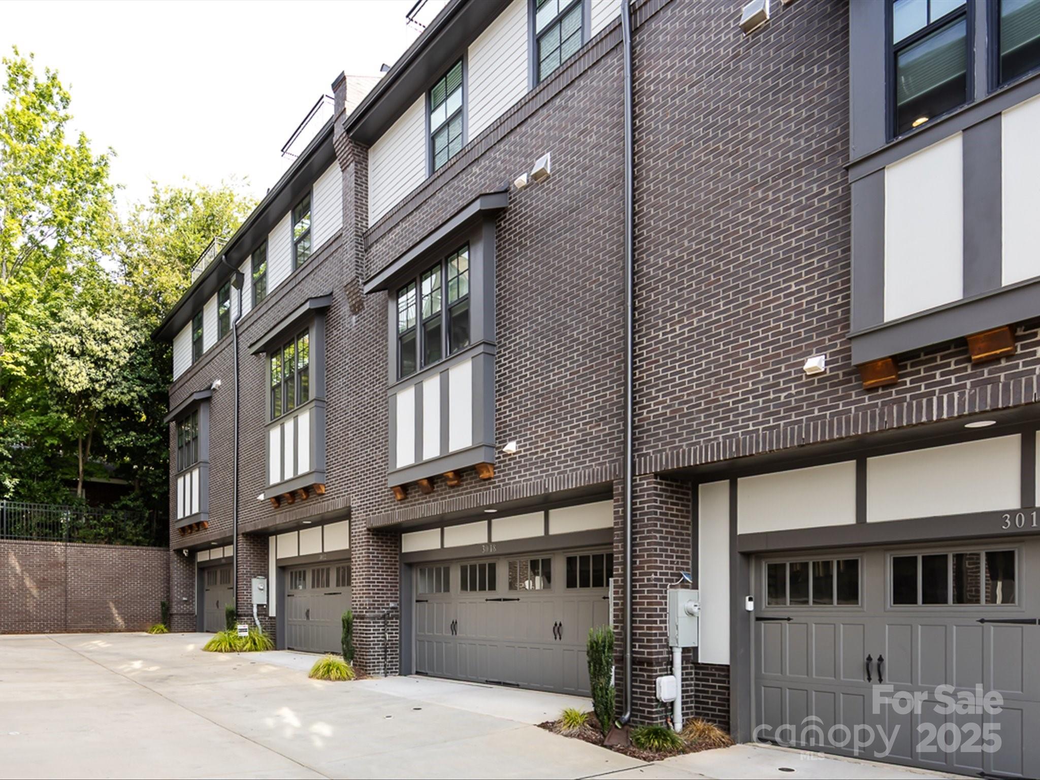 Elizabeth - Residential