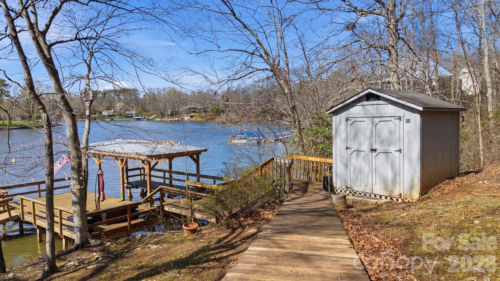 Old Mountain Harbor - Residential
