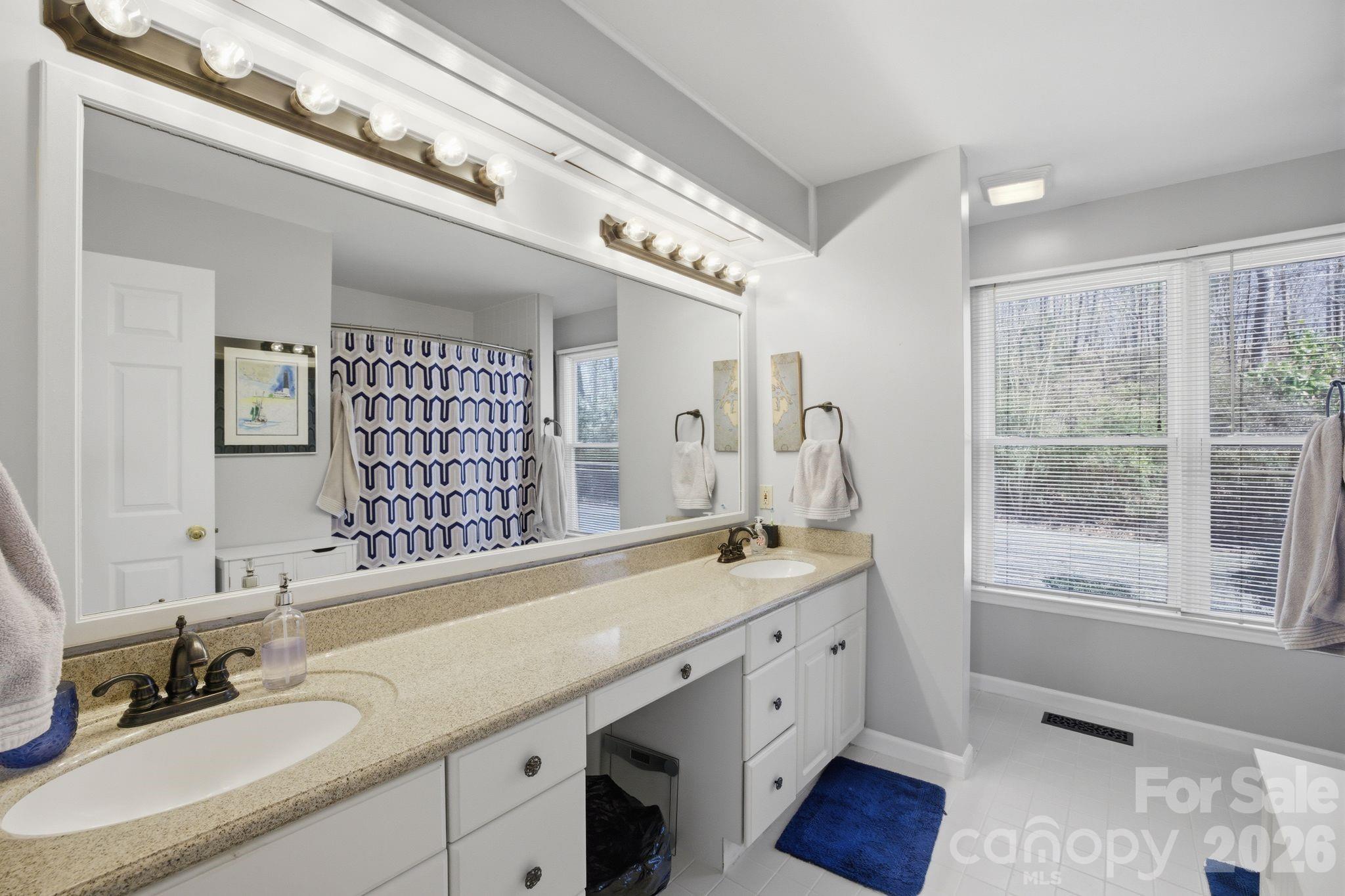 Old Mountain Harbor - Residential