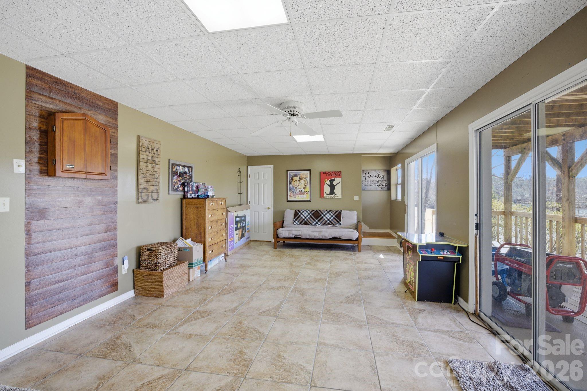 Old Mountain Harbor - Residential