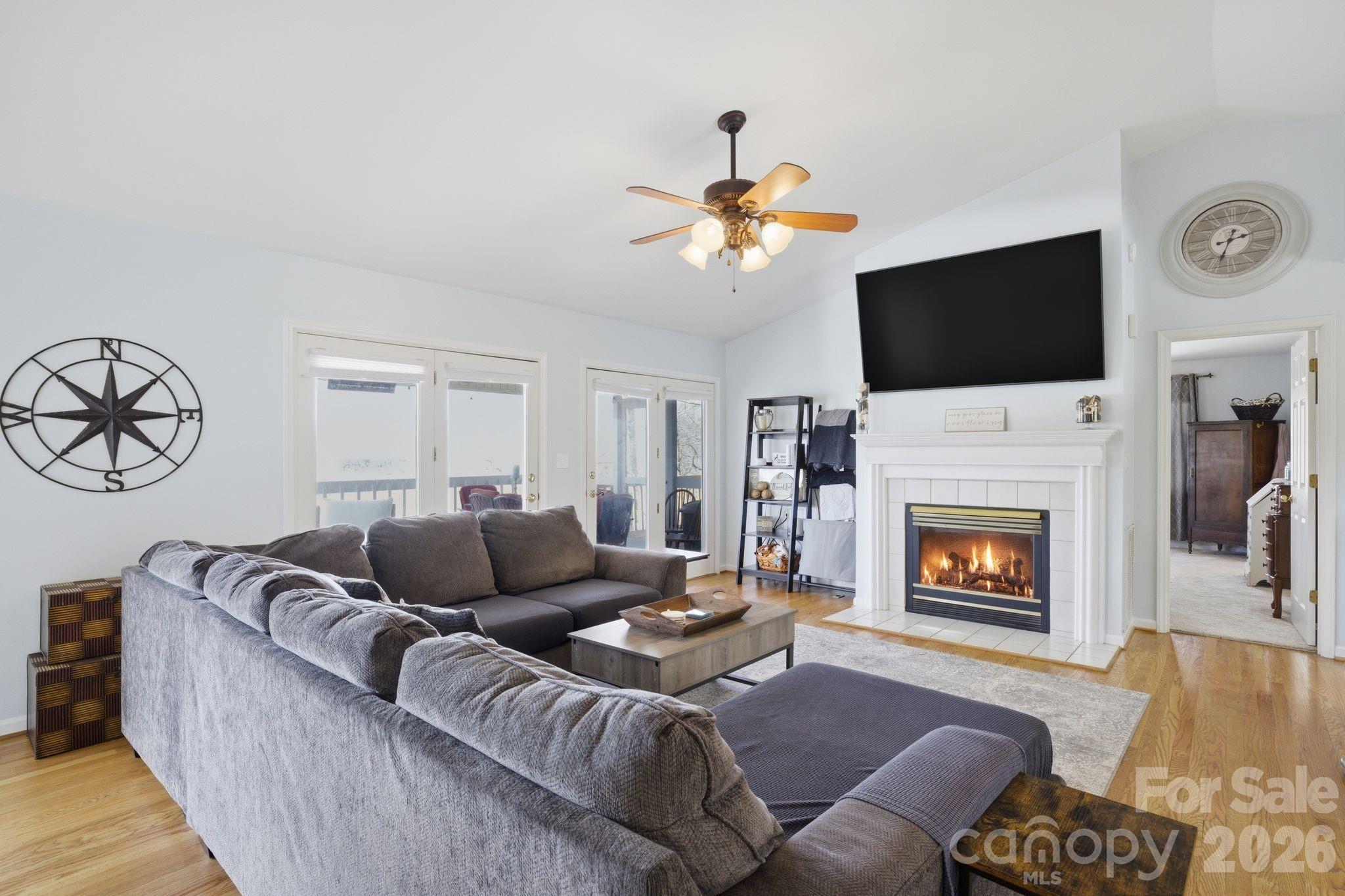 Old Mountain Harbor - Residential