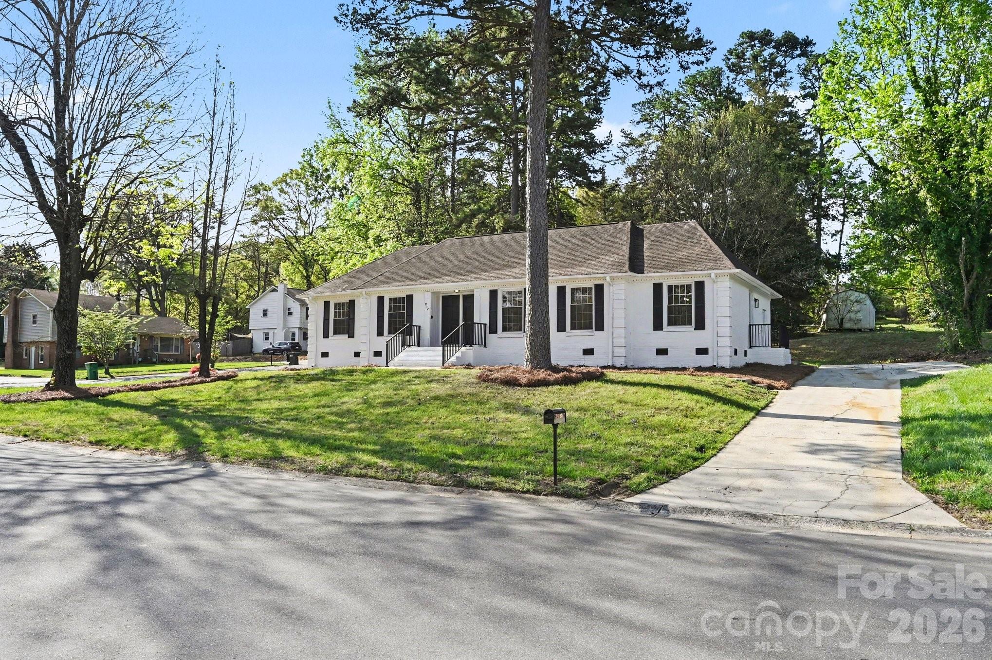 834 Braxfield Drive