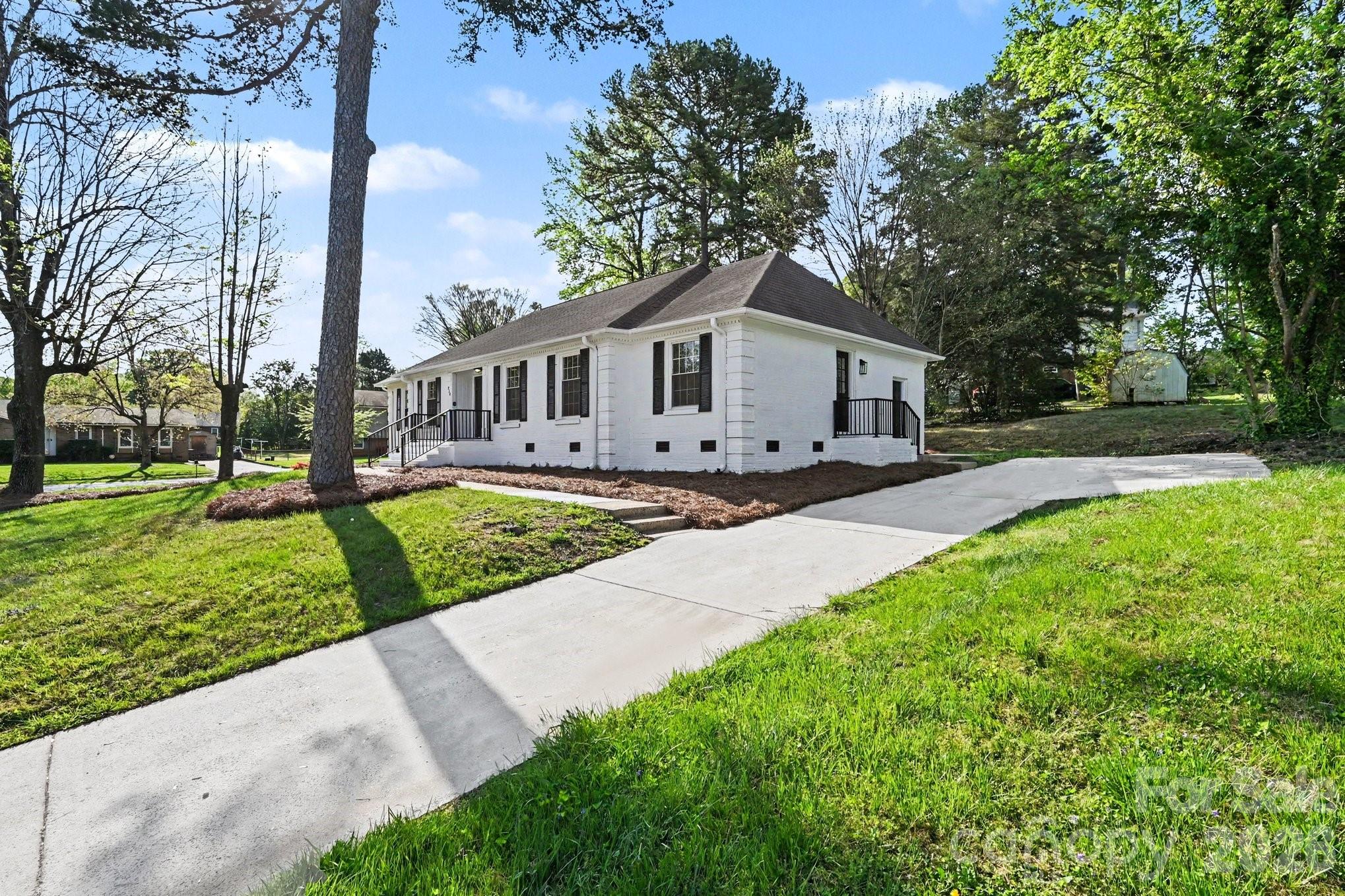 834 Braxfield Drive