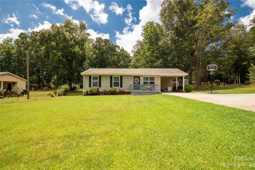 Welcome to this charming ranch home in Lancaster! Three bedrooms, two full baths, oversized laundry room and a spacious backyard with storage building to remain. Located on the northern end of Lancaster near all the local amenities and an easy commute to Indian Land,  Rock Hill or Charlotte. Don't miss the opportunity to make this property your new home.