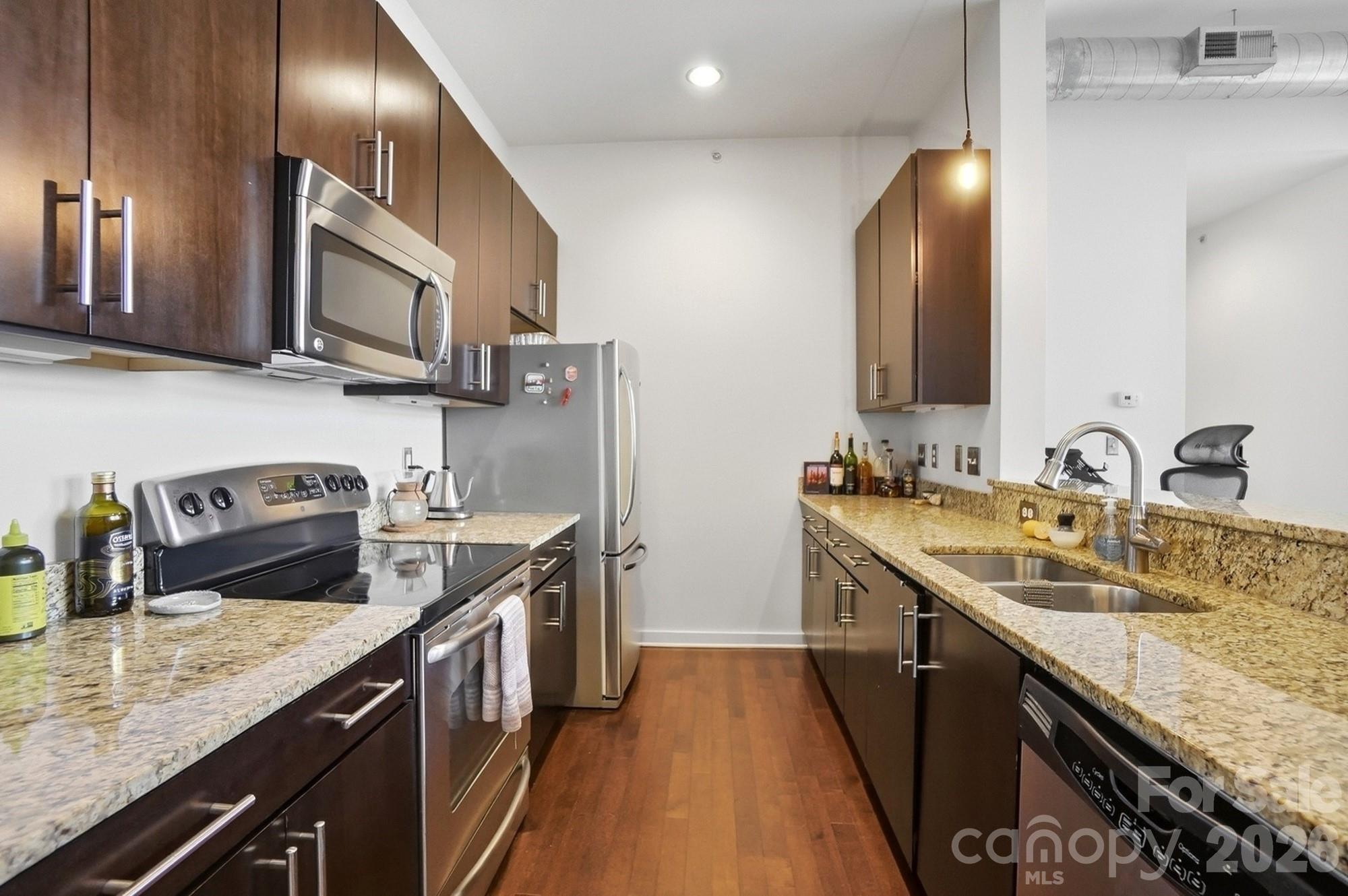 Plaza Vu - Residential