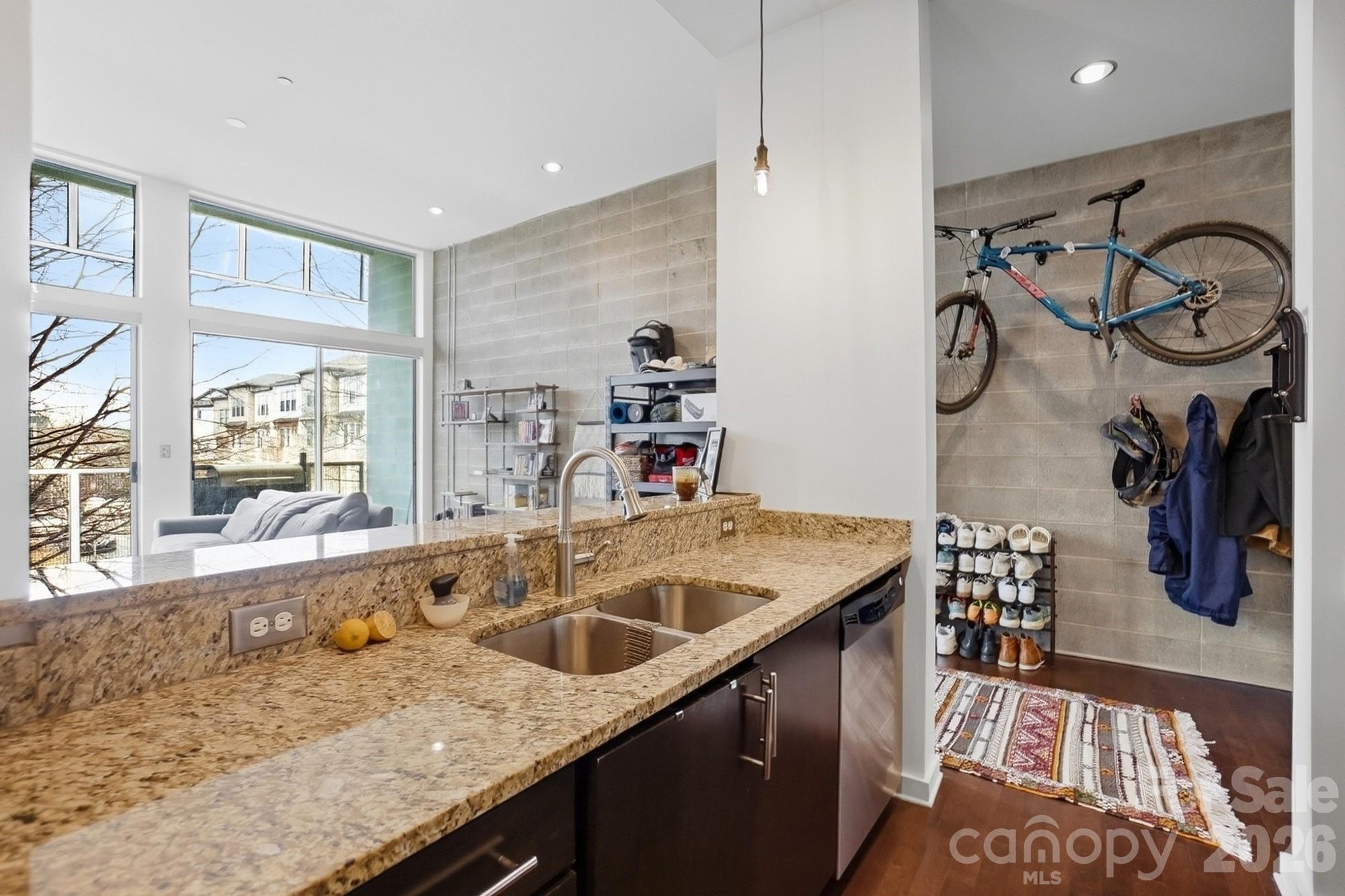 Plaza Vu - Residential