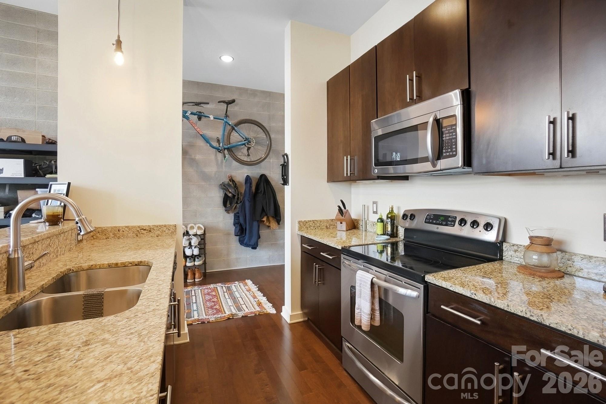 Plaza Vu - Residential