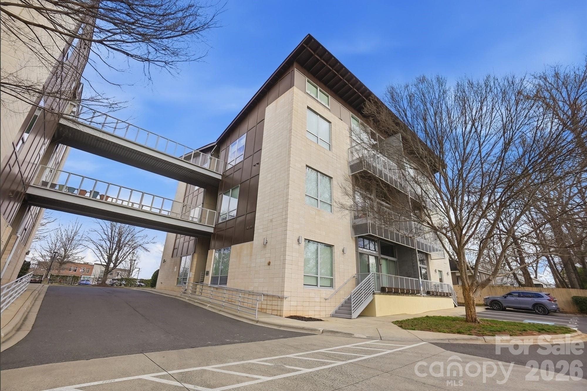 Plaza Vu - Residential