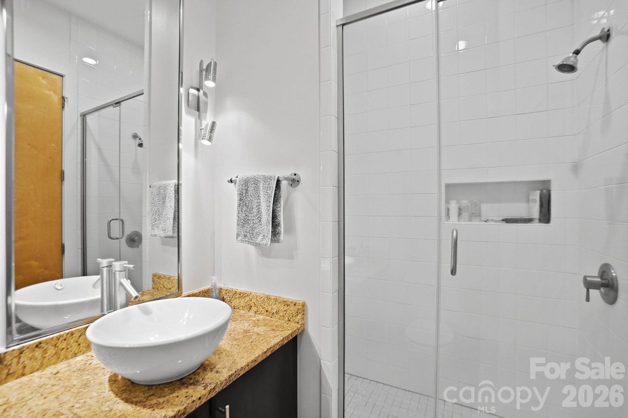 Plaza Vu - Residential