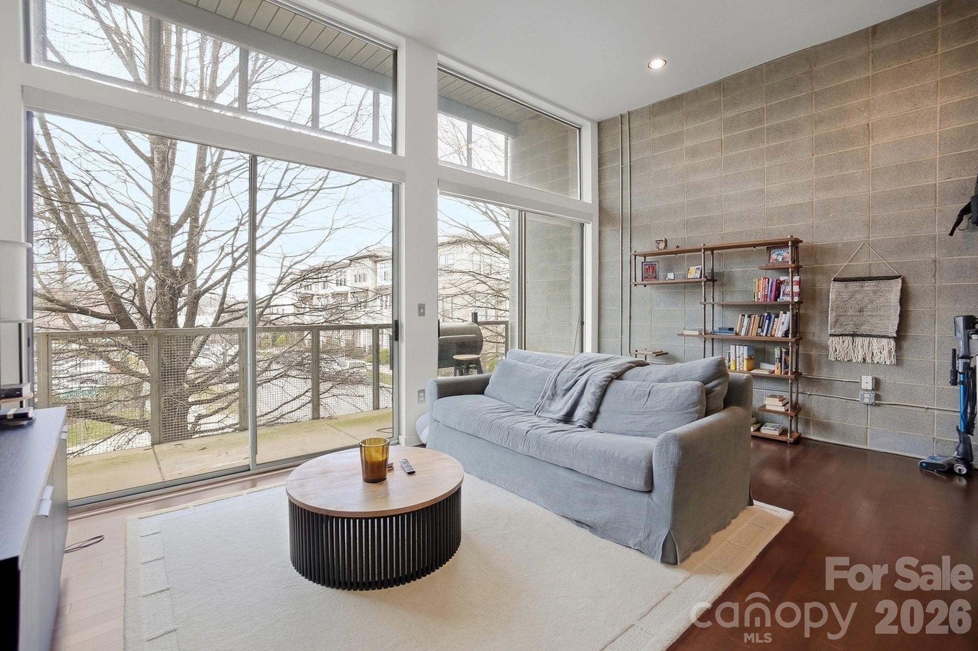 Plaza Vu - Residential