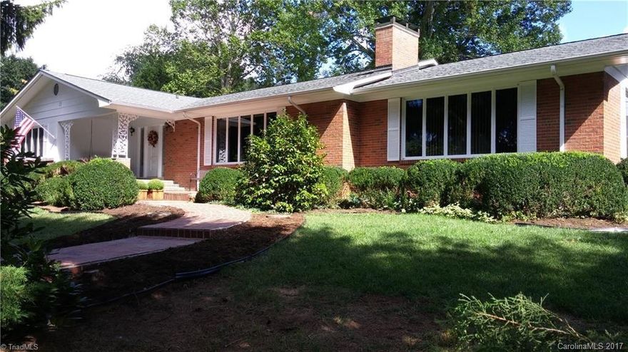 Lake Junaluska one level brick home. Walk the lake from home. Close to everything Haywood County has to offer. 4 bedrooms/3.5 baths. Level yard, Mowing could be done at half time of a football game. Or less.
Visit this home in a popular neighborhood.