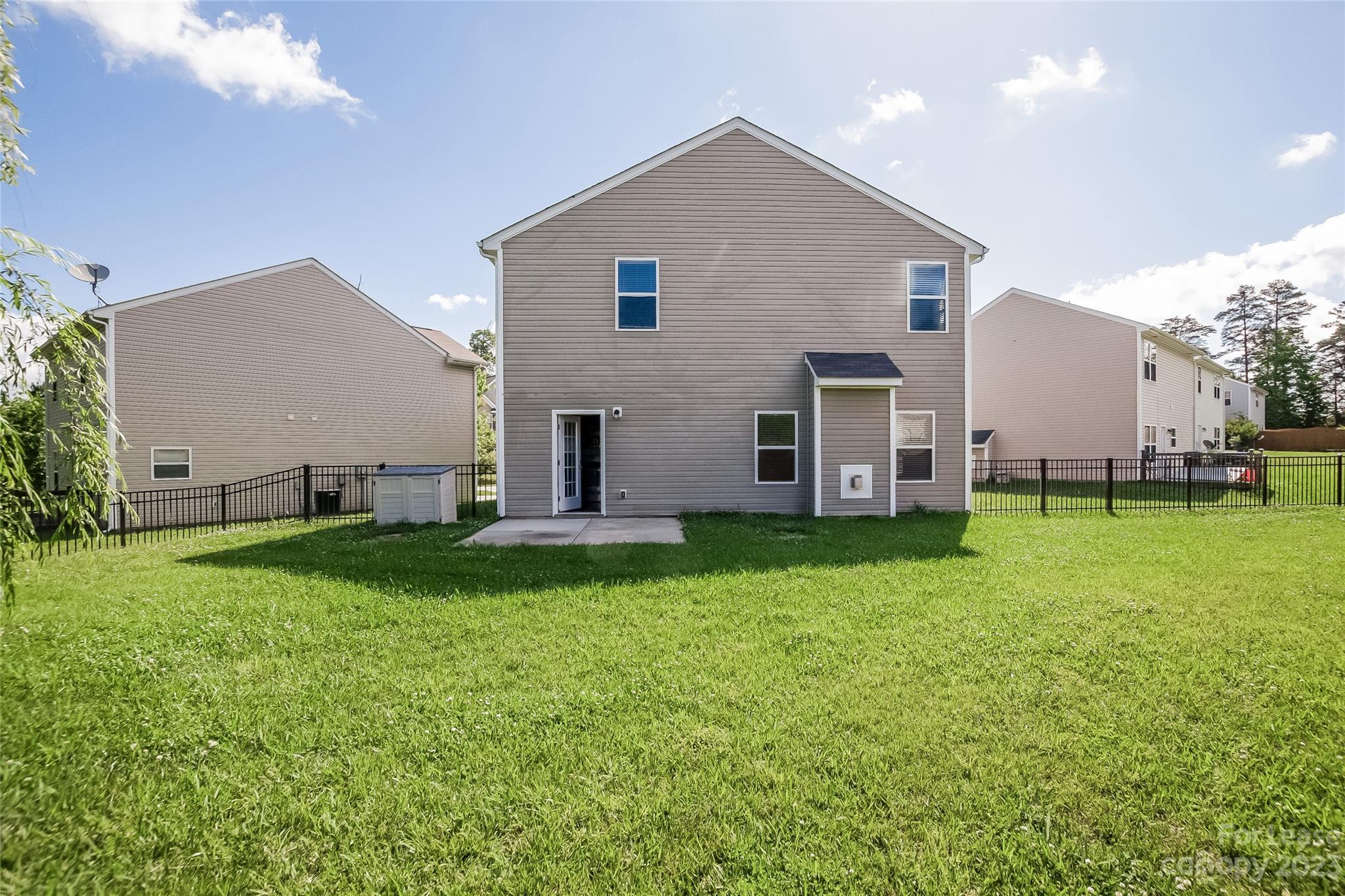 The Townes at Old Stone Crossing - Residential Lease