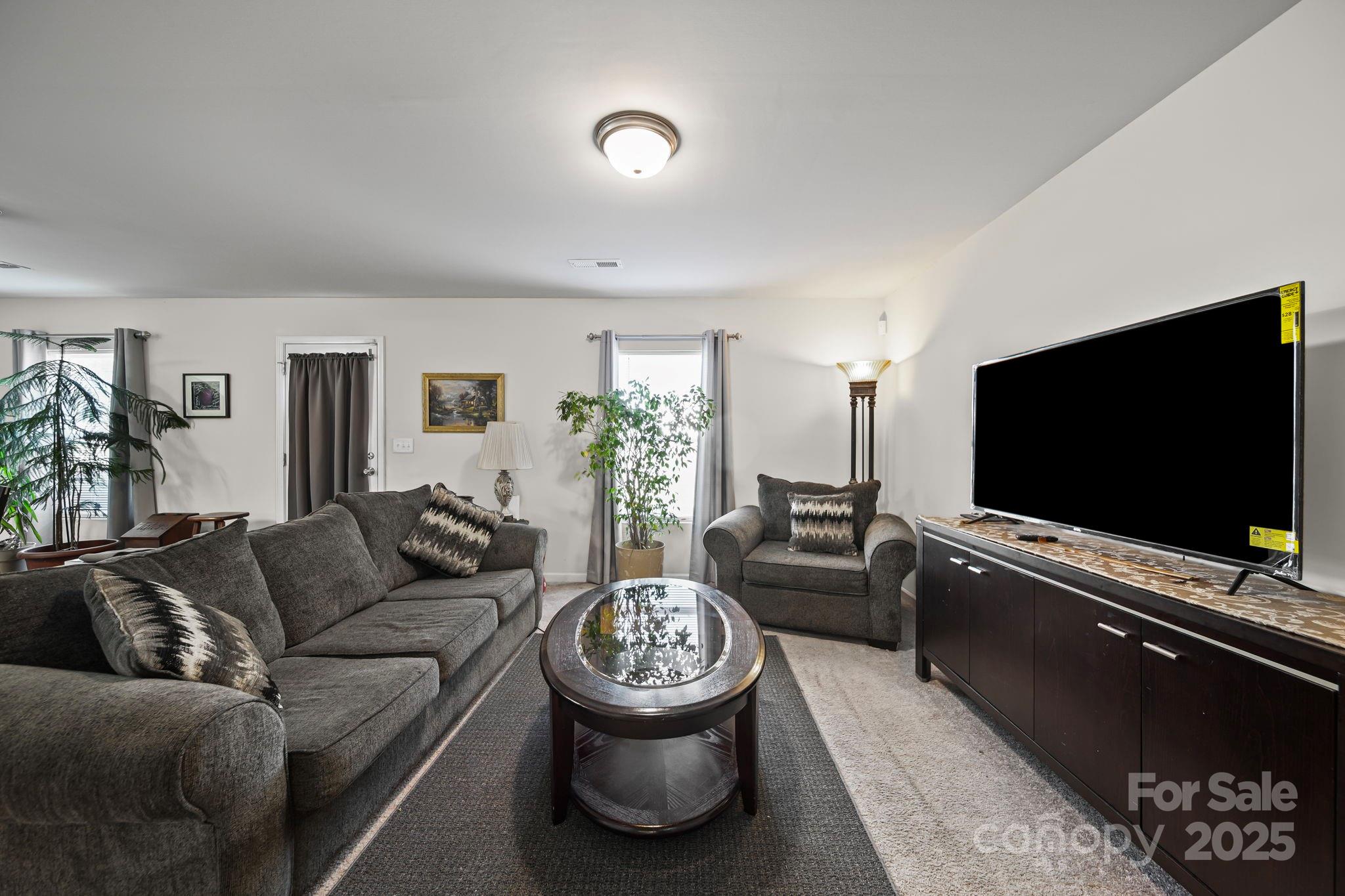 635 Scarlet Leaf Lane