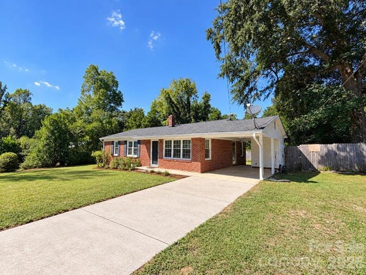 304 SUMTER STREET, KERSHAW, SC 29067 - Image a68ad42e724780f06f75f699c18ae078/564574502