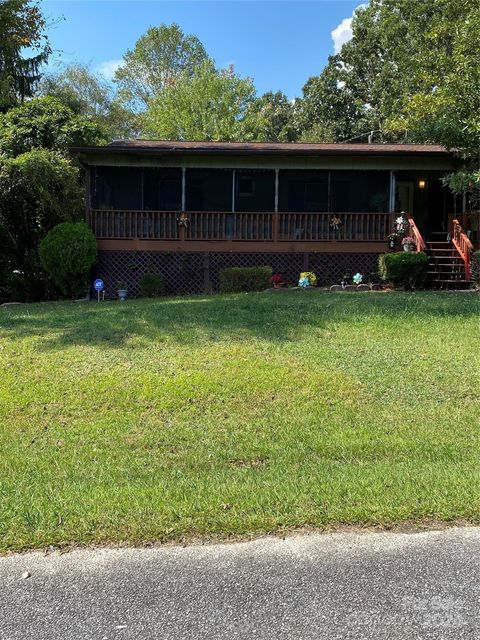 A home in Hendersonville