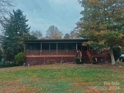 A home in Hendersonville