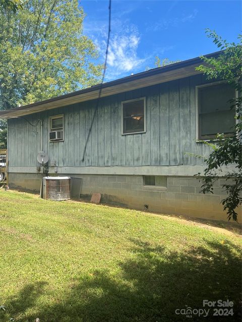 A home in Hendersonville