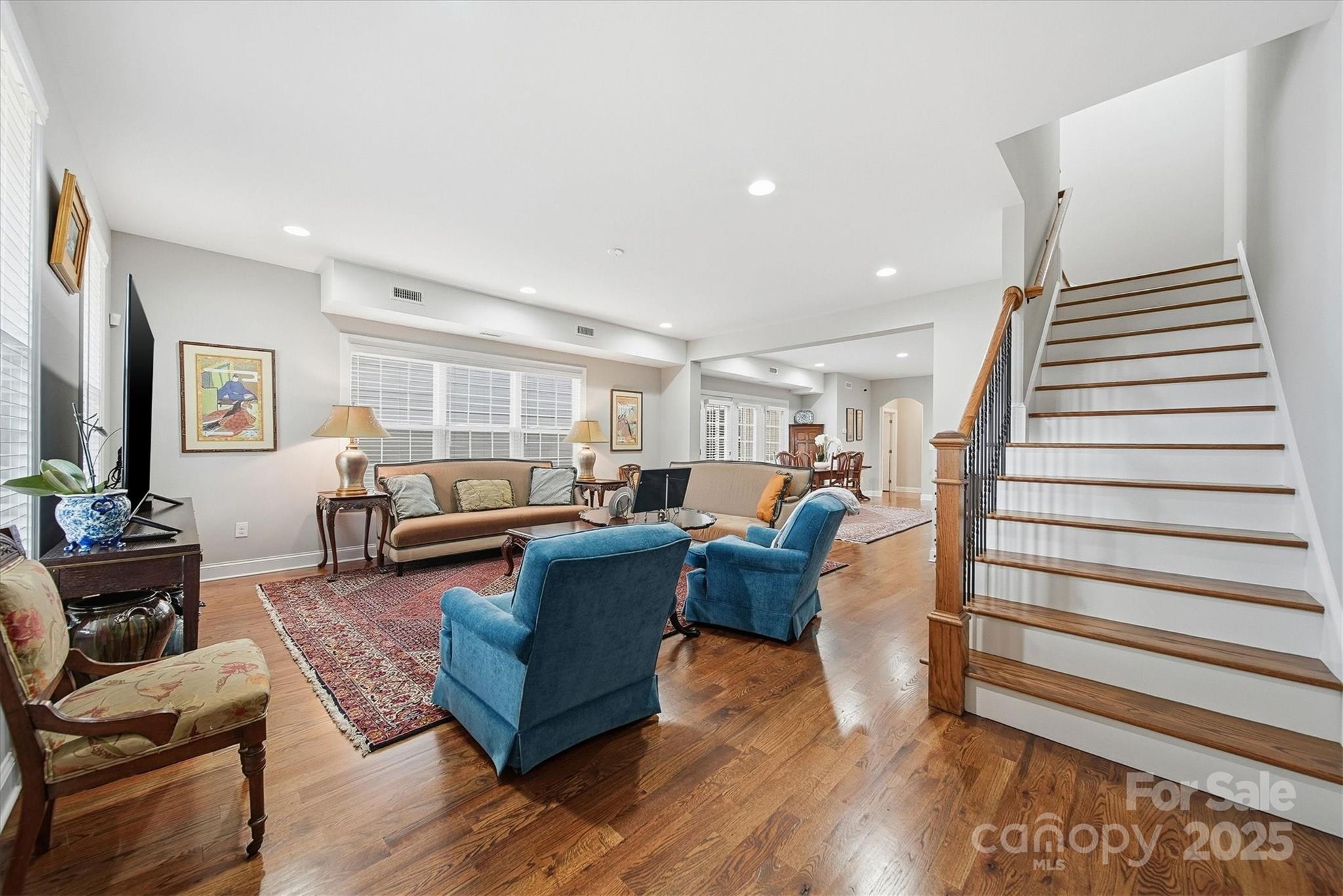 1449 N Center Street