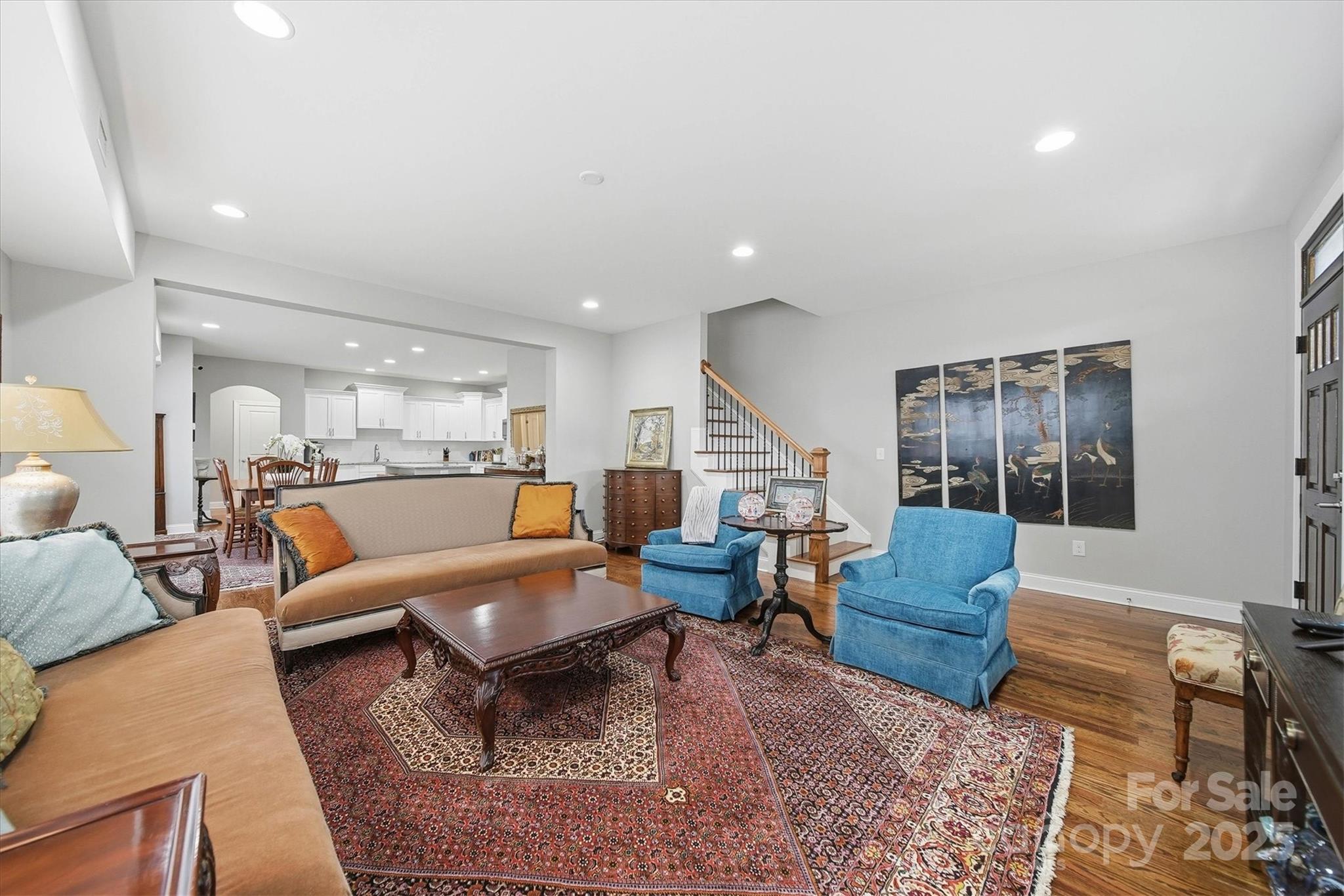 1449 N Center Street