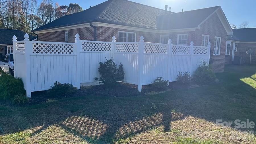 570 Queen Brogan Court 77