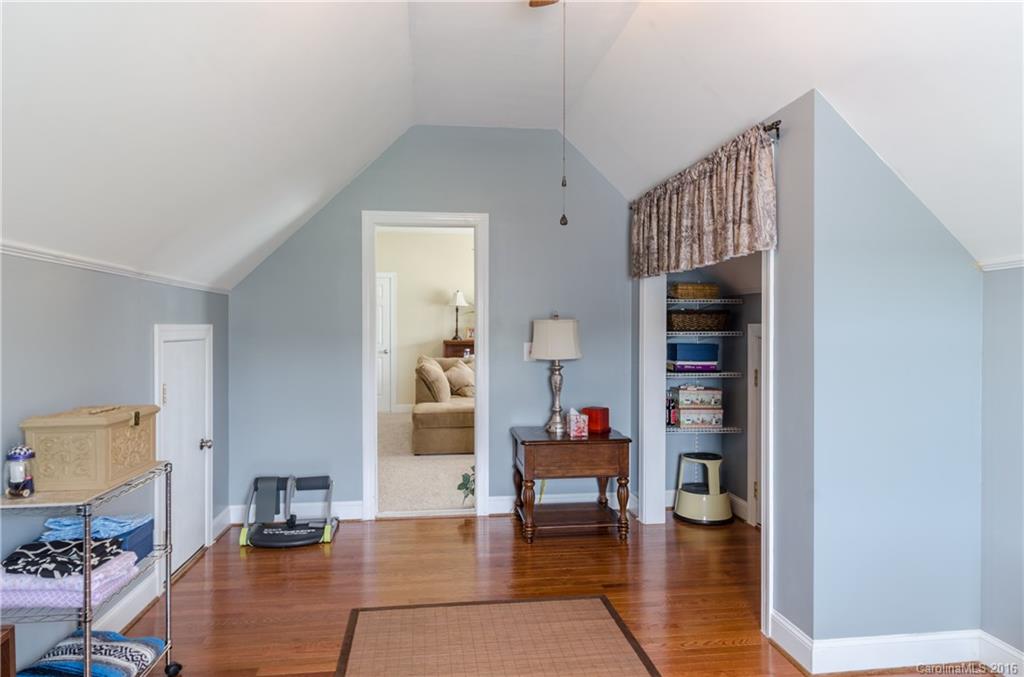 Fox Ridge - Residential