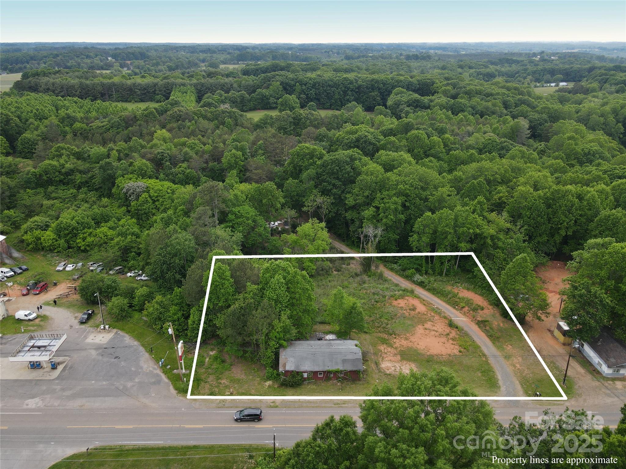 3023 & 3027 Wilkesboro Highway