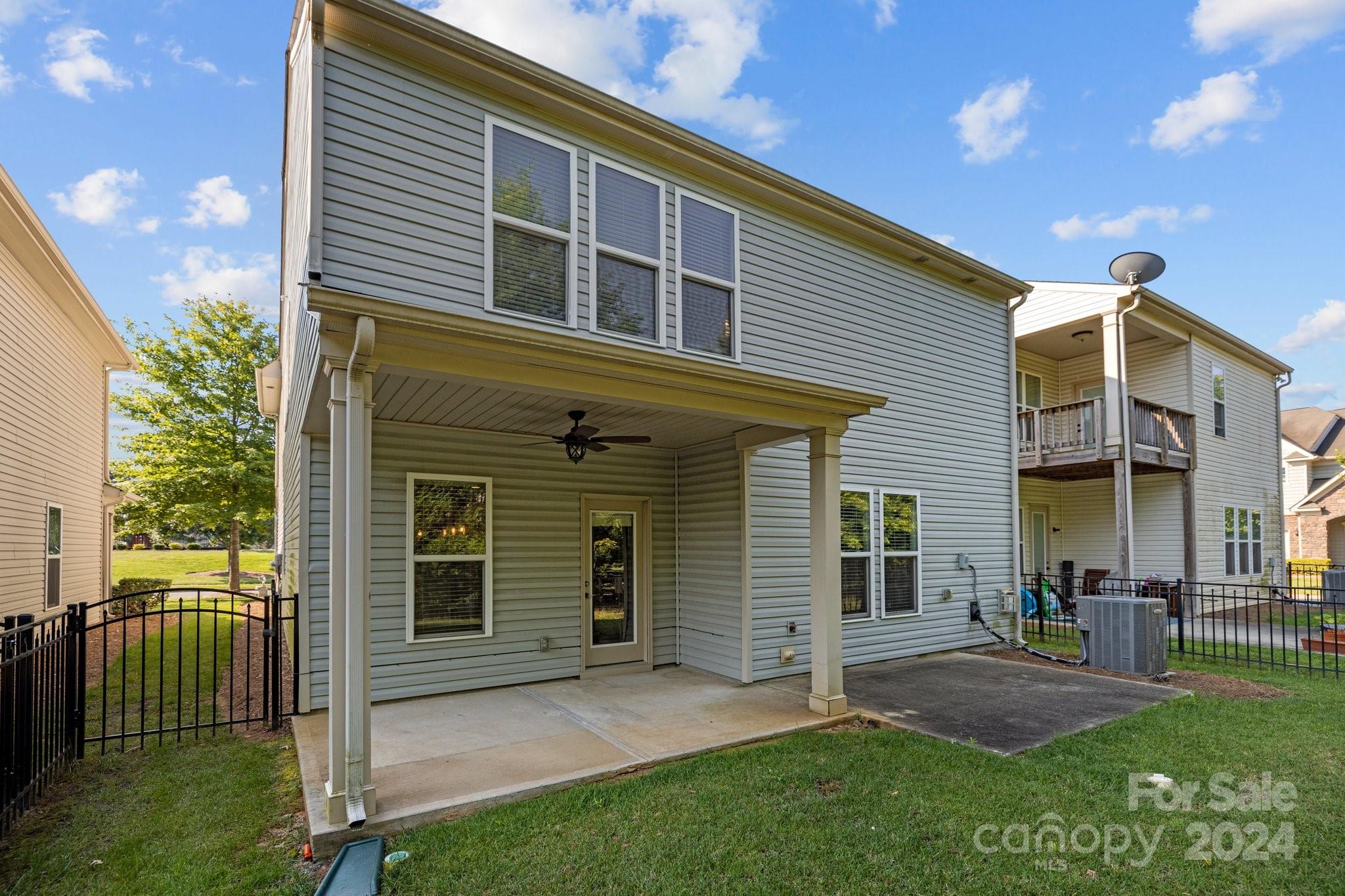 Park South Station - Residential