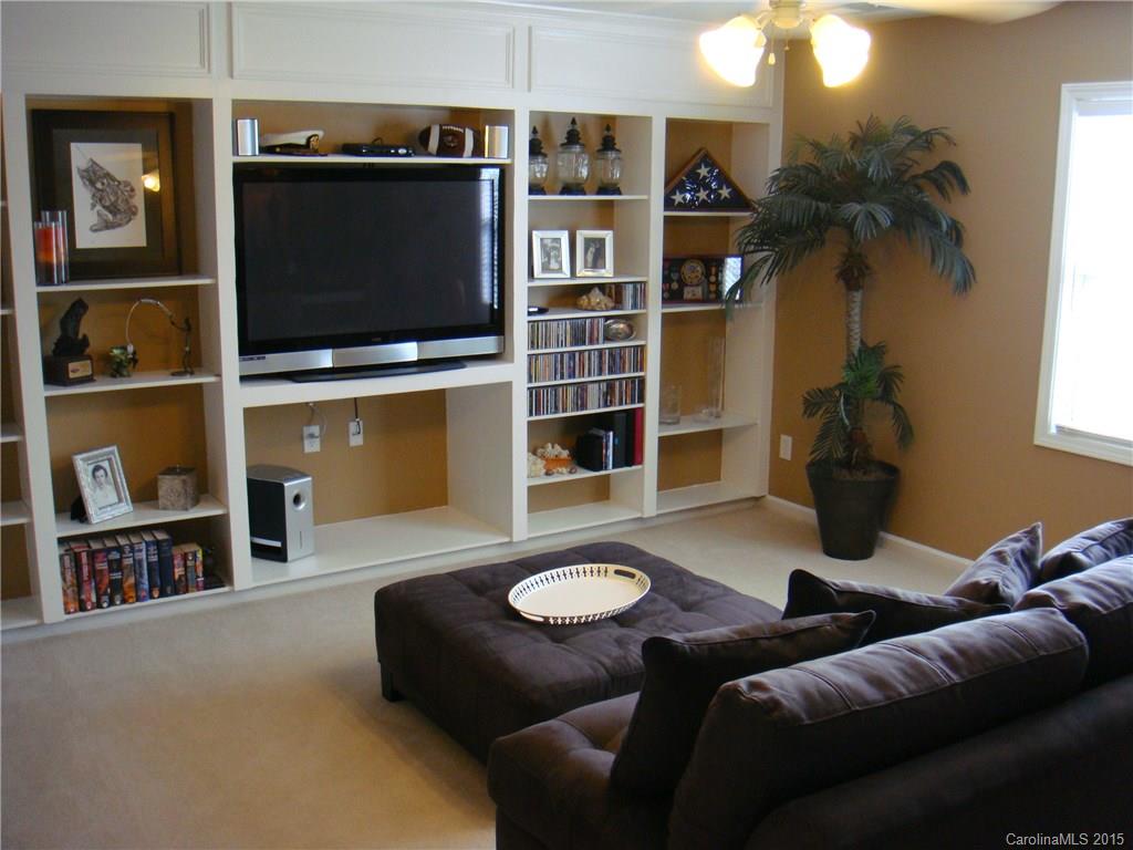 Riverfront - Residential